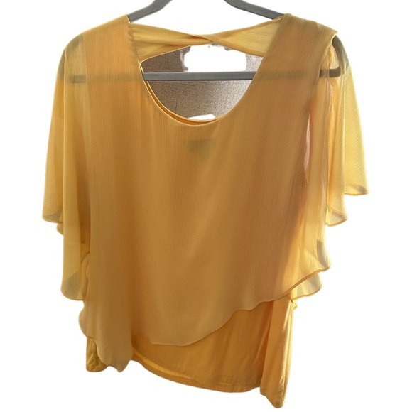 🌻IN Studio Blouse🌻 soft cotton tank under flowy yellow blouse - scooped back‎ - Picture 2 of 4